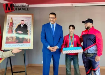 تكريم البطلة العالمية صباح قنب من طرف عامل إقليم مديونة بمناسبة الذكرى الخمسين للمسيرة الخضراء 💚